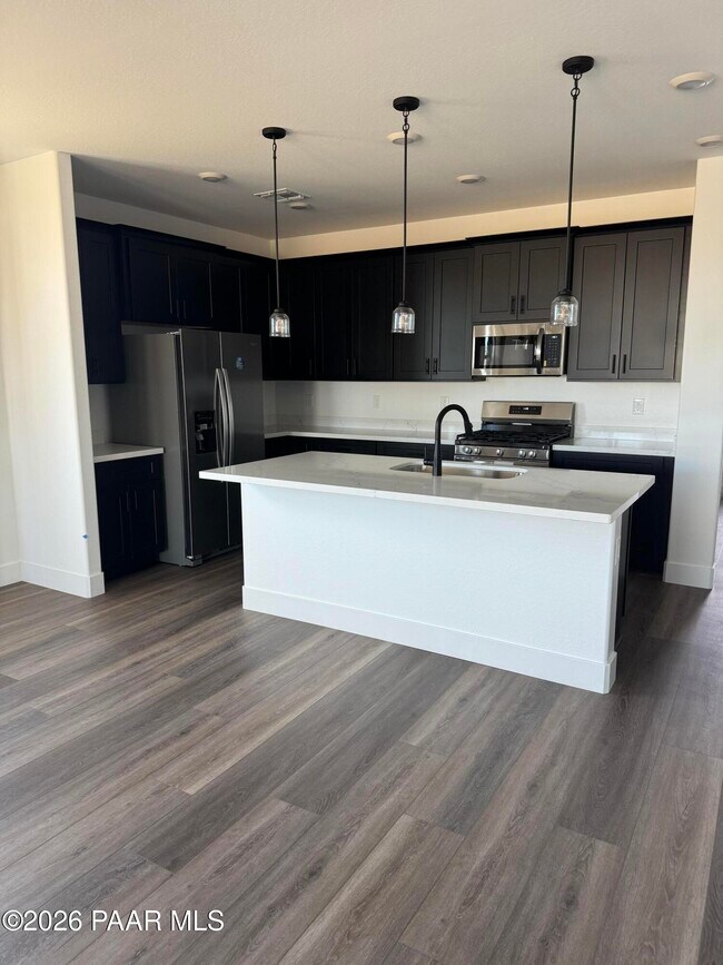 Building Photo - 6155 Summit Trl