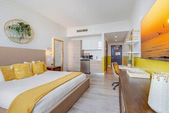 Building Photo - 777 N Ocean Dr