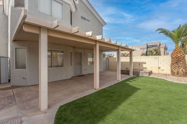 Building Photo - 5938 Gentleslope St