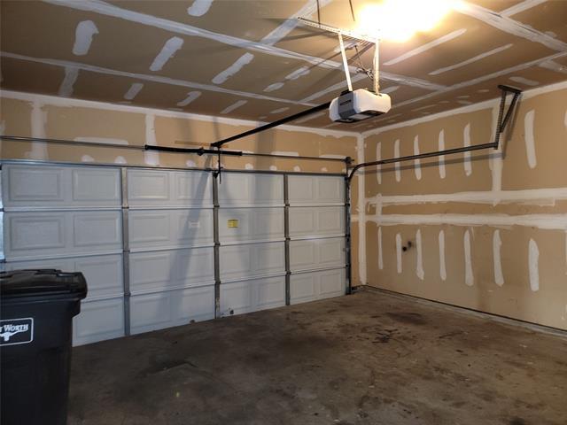 Building Photo - 6405 Freshwater Ln