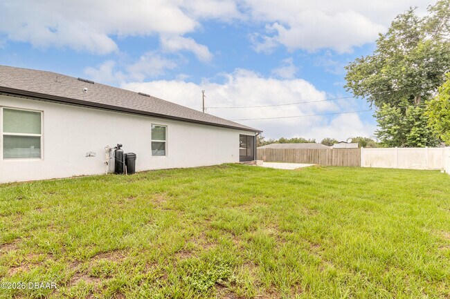 Building Photo - 1009 Rosetta Dr