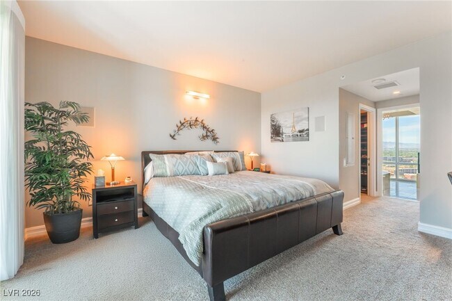 Building Photo - 322 Karen Ave