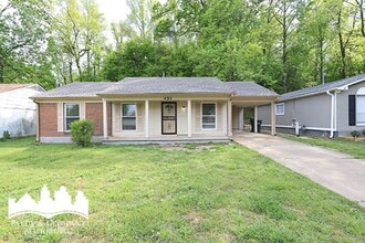 Building Photo - 453 Fox Valley Dr