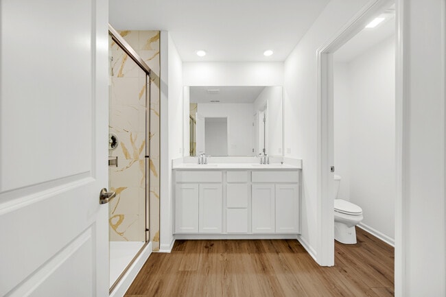 Building Photo - 25712 W Yorkshire Dr