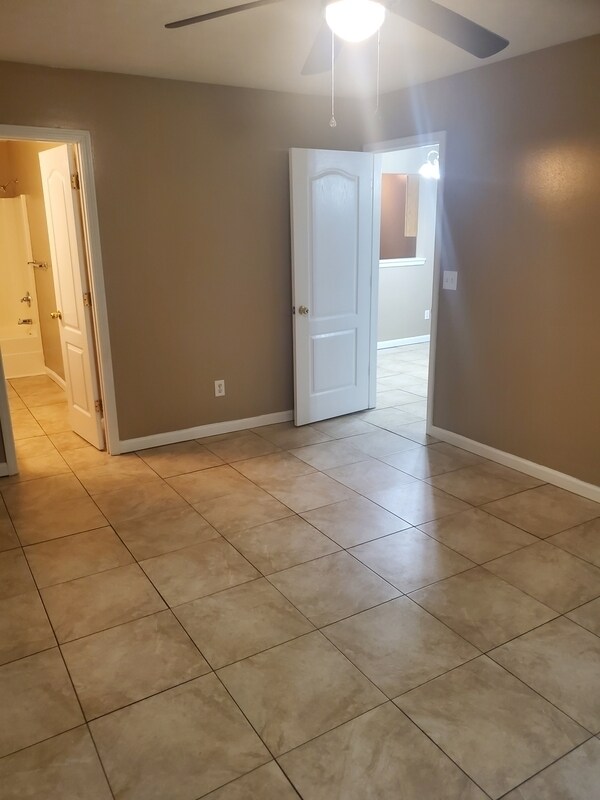 Building Photo - 6227 Dorsett Shoals Rd