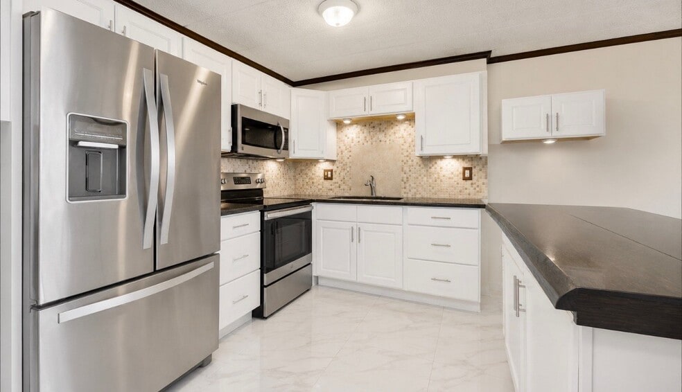 Building Photo - 9074 W Terrace Dr