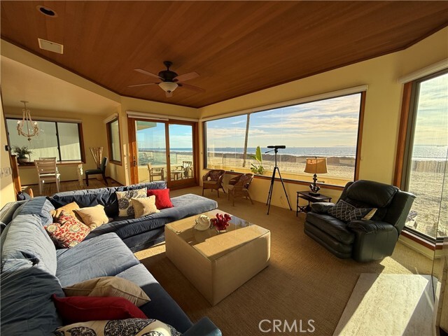 Building Photo - 72 Surfside Ave.