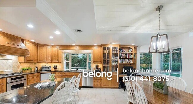 Building Photo - 22243 Craggyview St