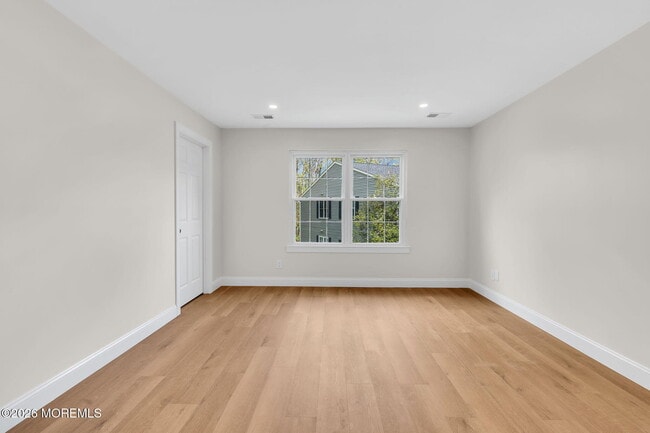 Building Photo - 18-7 Augusta Ct