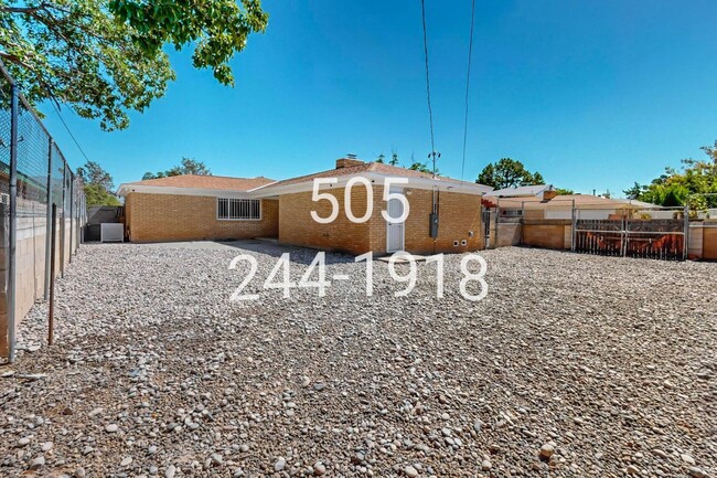 Building Photo - 1601 Georgia St NE