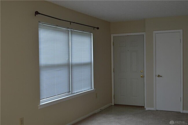 Building Photo - 1217 Robbins Run Ct