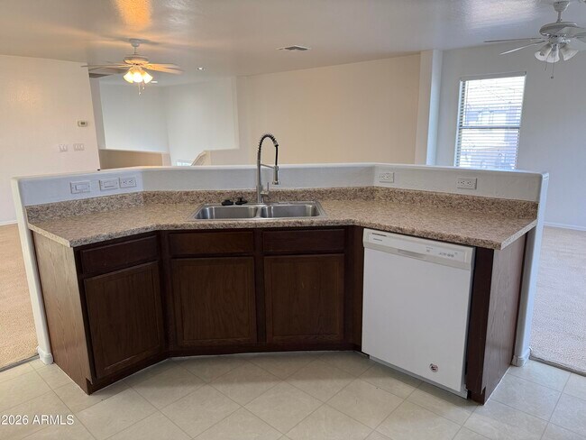 Building Photo - 18363 N Betty Ct