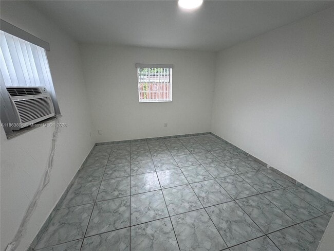 Building Photo - 2146 NW 18th Terrace