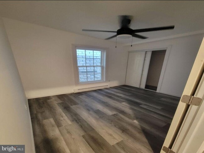 Building Photo - 145 W Main St