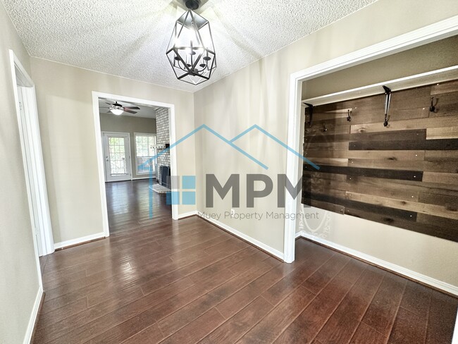 Building Photo - 307 Briarcliff Dr