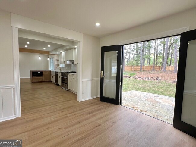 Building Photo - 2907 Clearbrook Dr