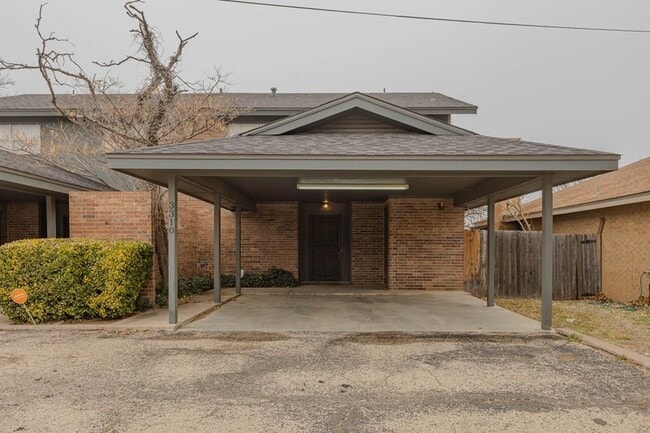 Building Photo - 3310 Tanglewood Ln