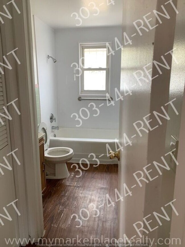 Building Photo - Nice 2 Bedroom, 1 bathrooms home!