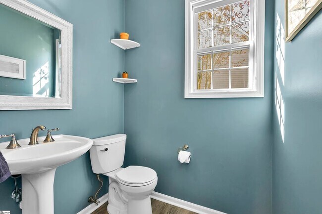 Building Photo - 504 Collingsworth Ln