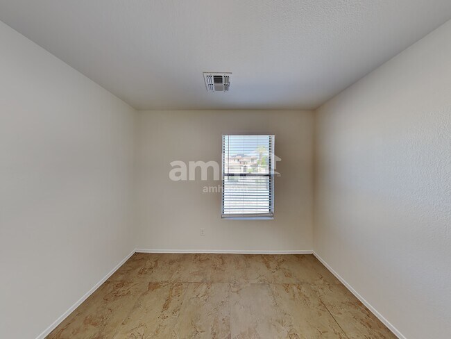 Building Photo - 3017 S Mandy Cir