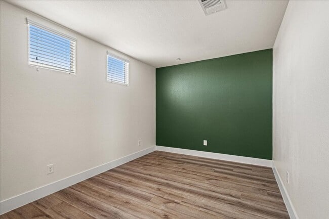 Building Photo - 4563 Townwall St