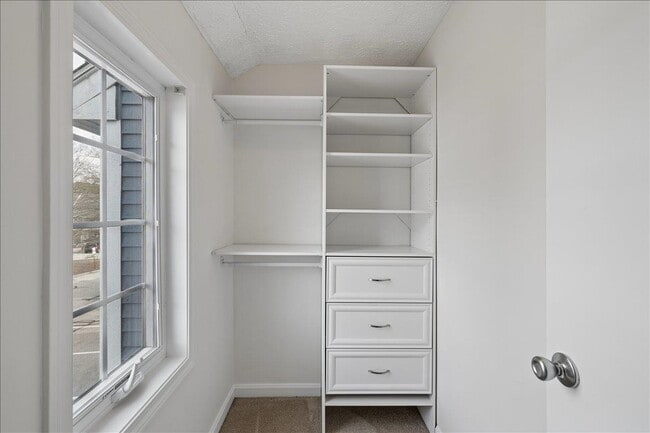 Building Photo - 7 Swift Ln