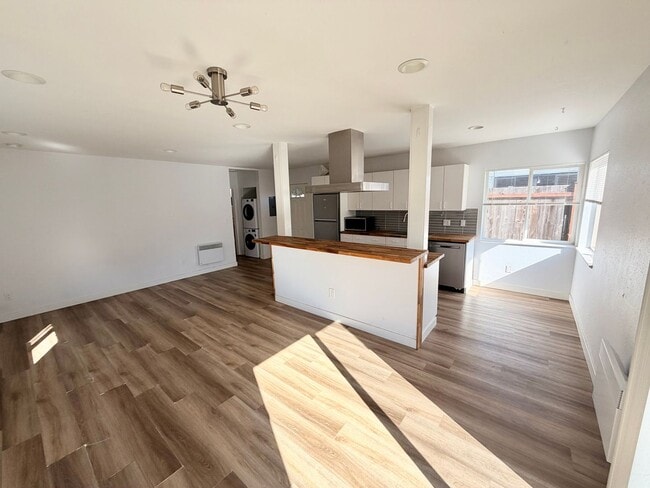 Building Photo - 11235 37th Ave SW