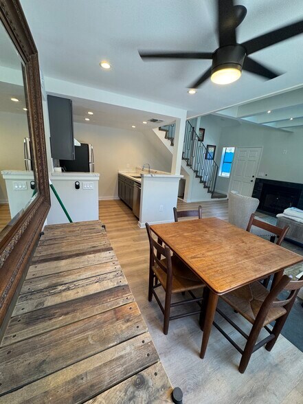 Building Photo - 2670 Lake Ave