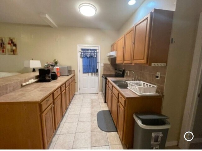 Building Photo - 3 Bedroom Single Family Home in Herndon