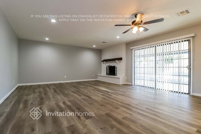 Building Photo - 10845 N 44th Ln