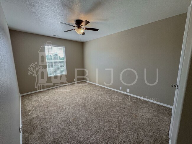 Building Photo - Fountain Fort Carson Townhome