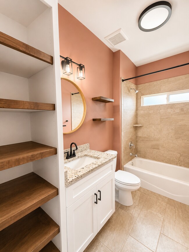 Building Photo - 212 Nandina Way