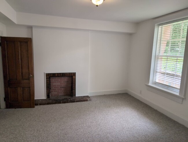 Building Photo - 1074 Georgia Ave