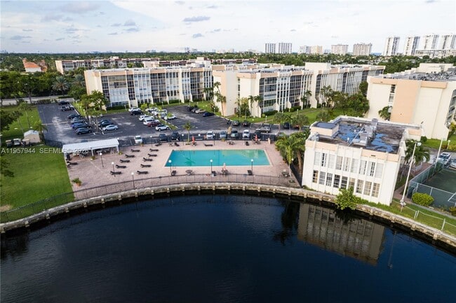 Building Photo - 501 Three Islands Boulevard