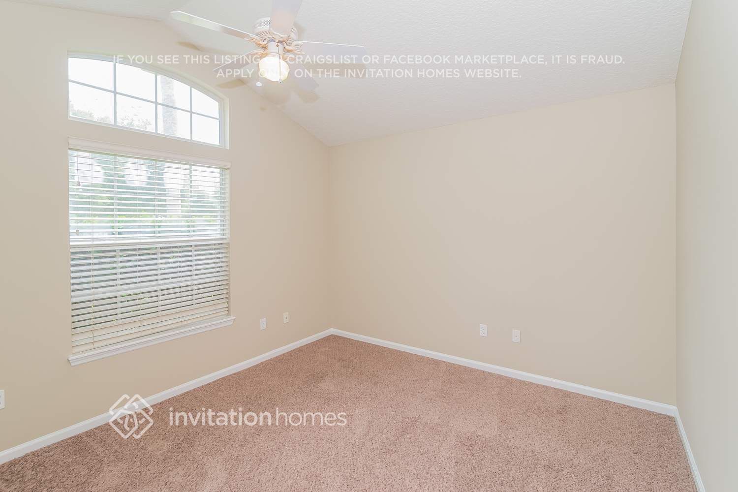 Building Photo - 752 Dewdrop Loop