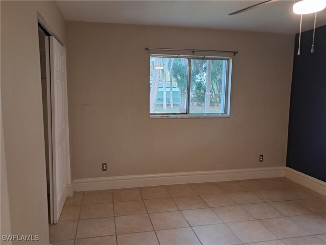 Building Photo - 13914 Nassau St