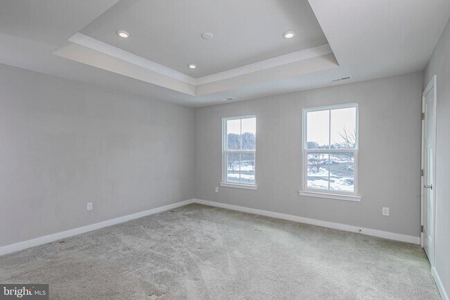 Building Photo - 2410 Lenox Dr