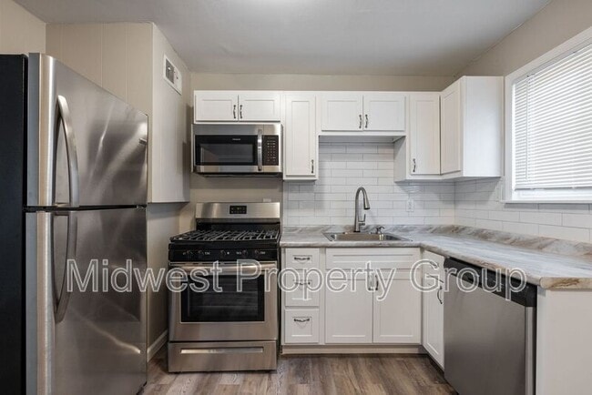 Building Photo - 10 Juno Dr