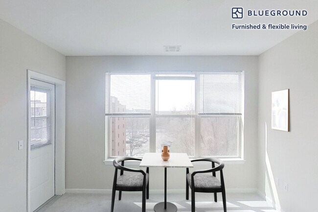Building Photo - 229 Quarry St