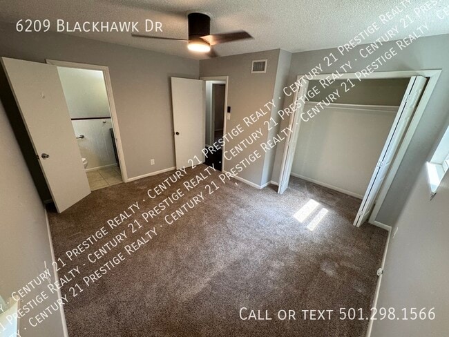 Building Photo - 6209 Blackhawk Dr