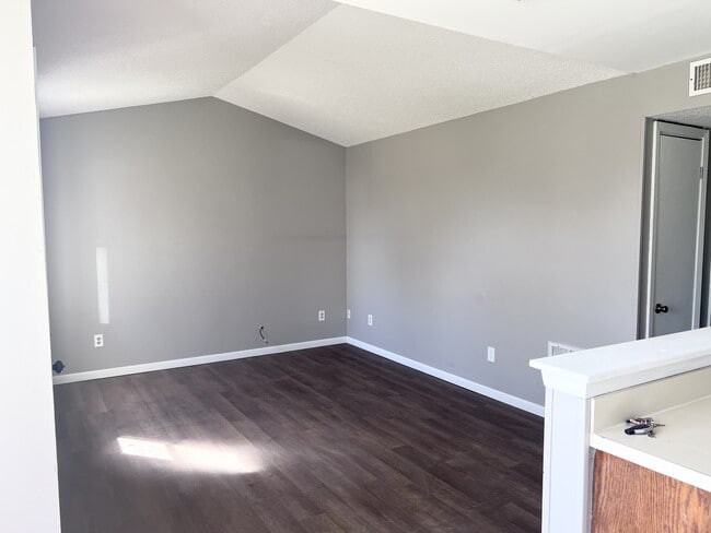 Building Photo - 118 Rocky Reef Cir