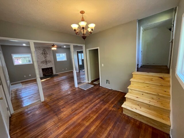 Front Entrance - 1417 N Broadway Ave