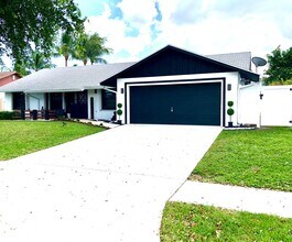 Building Photo - 3952 Green Forest Dr