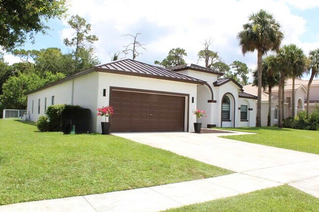 Building Photo - 15515 Whispering Willow Dr