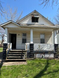 Building Photo - Section 8 Accepted, Charming 2BR 1 BA Home...
