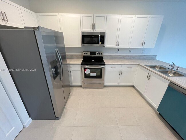 Building Photo - 24480 SW 119th Pl