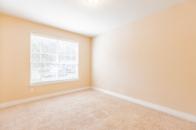 Building Photo - 3922 Retreat Run