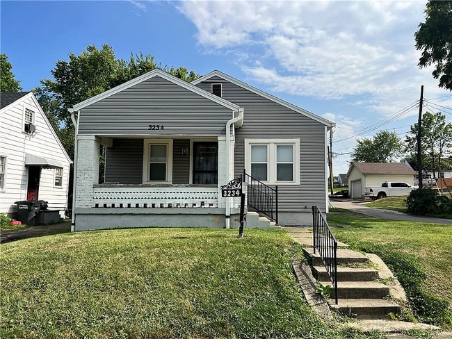 Building Photo - 3234 Oakridge Dr