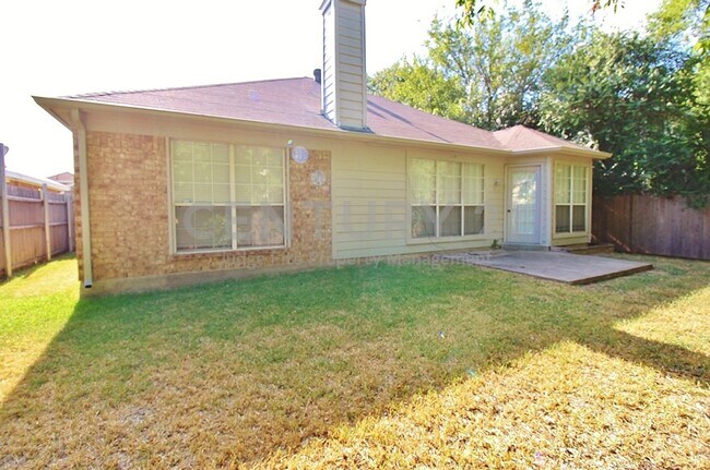 Building Photo - Charming 3/2/2 in High Pointe For Rent!