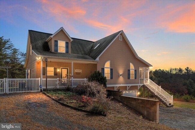 Building Photo - 882 Liberty Furnace Rd